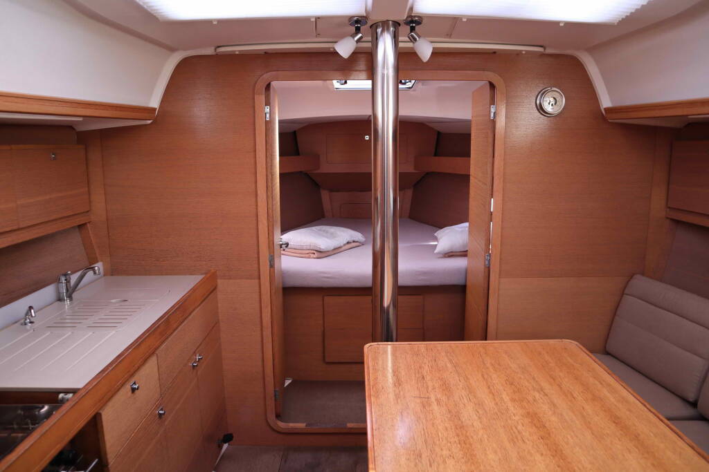 Segelyachten Dufour 382 GL ECONOMY
