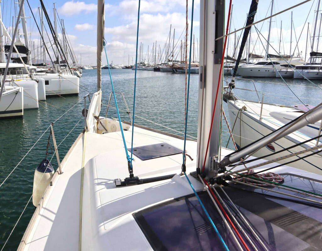 Sailing yacht Dufour 382 GL Prince Folegandros