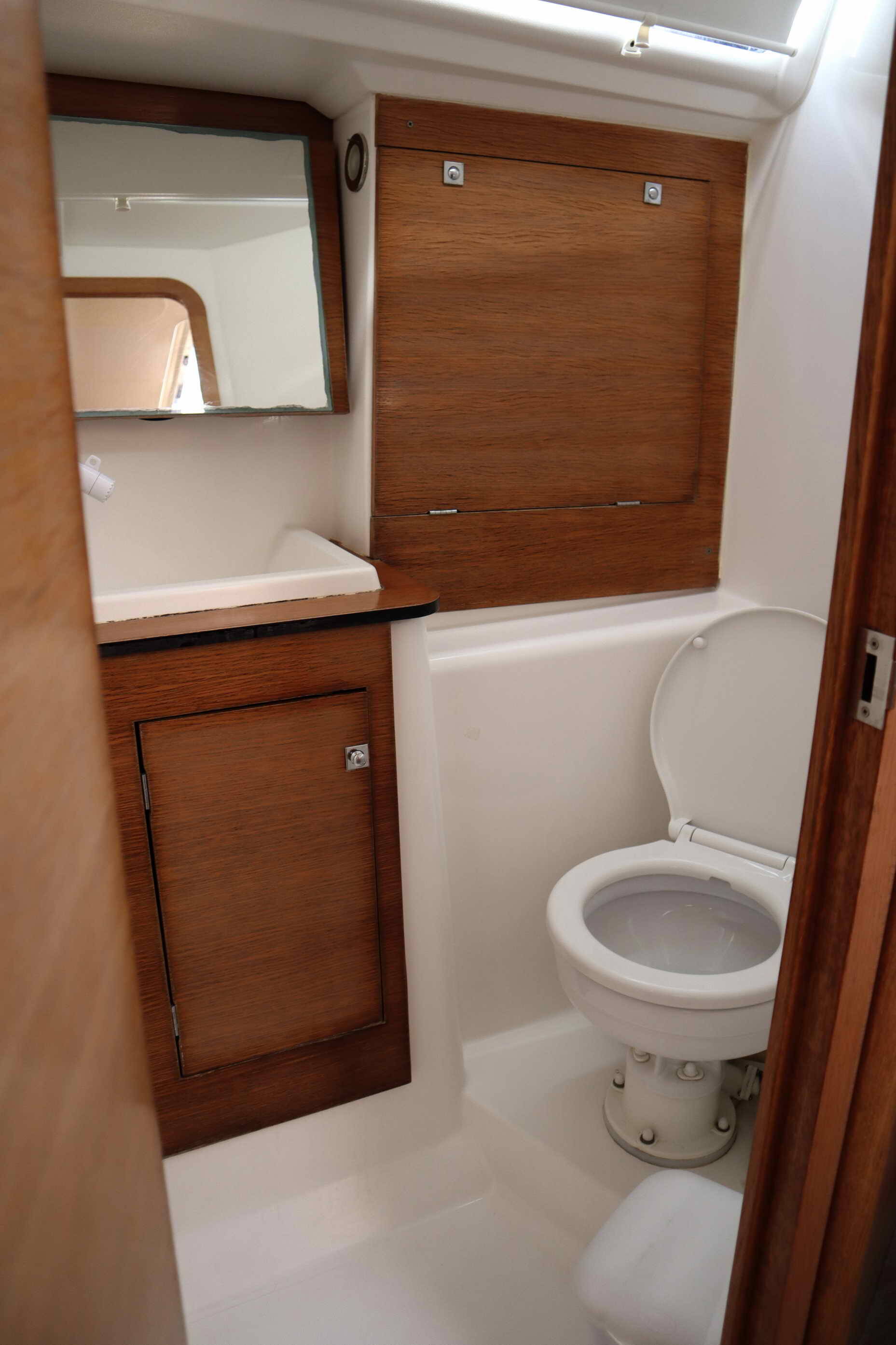 Sailing yacht Dufour 382 GL Prince Folegandros