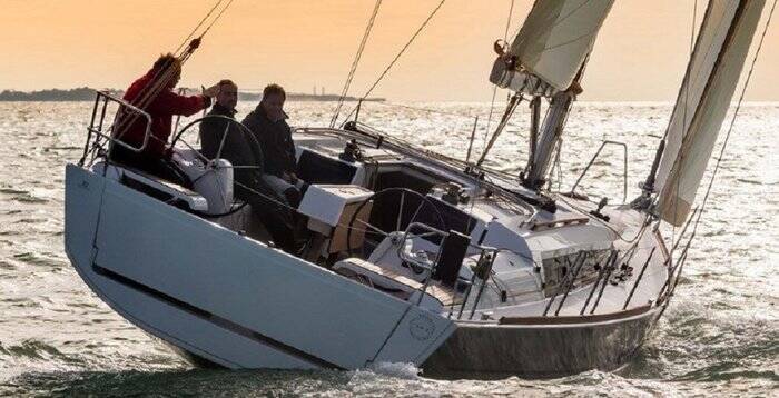 Sailing yacht Dufour 382 GL Calypso