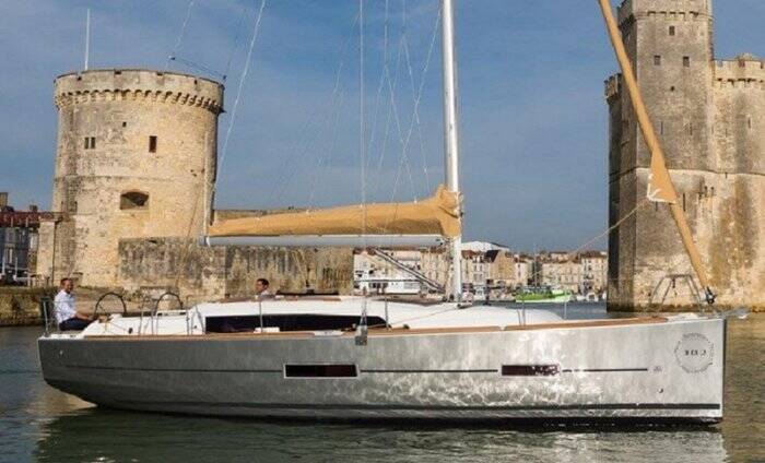 Sailing yacht Dufour 382 GL Calypso