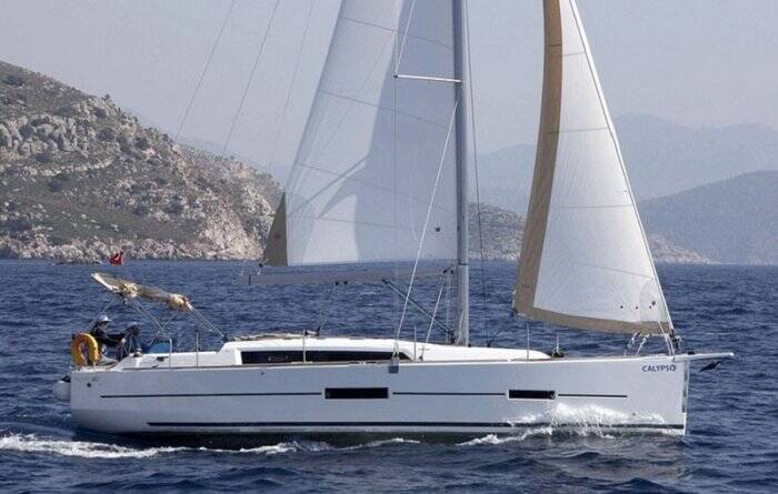 Sailing yacht Dufour 382 GL Calypso