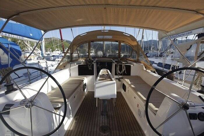 Sailing yacht Dufour 382 GL Calypso