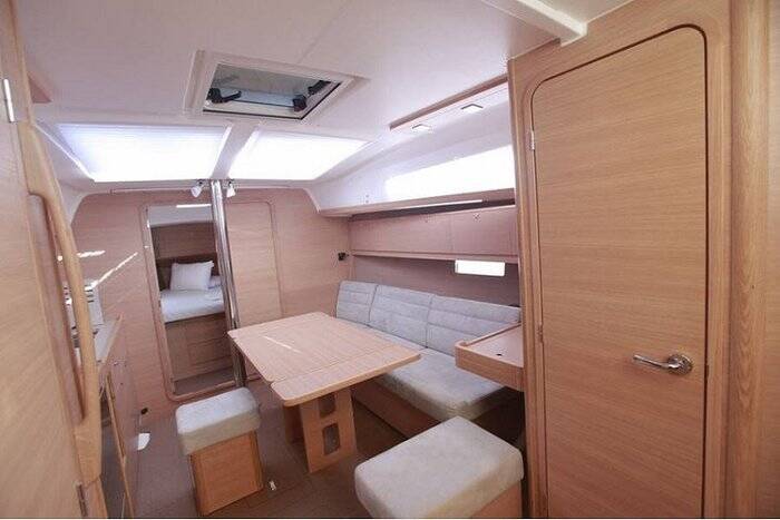 Sailing yacht Dufour 382 GL Calypso