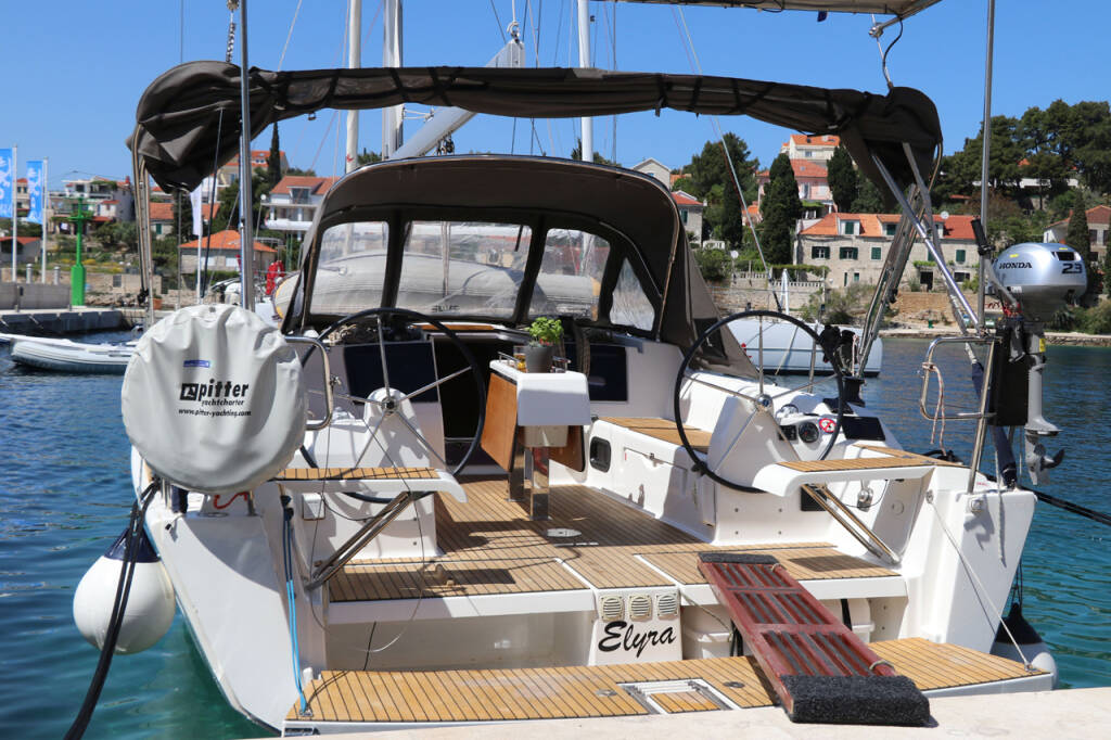 Segelyachten Dufour 382 GL Elyra