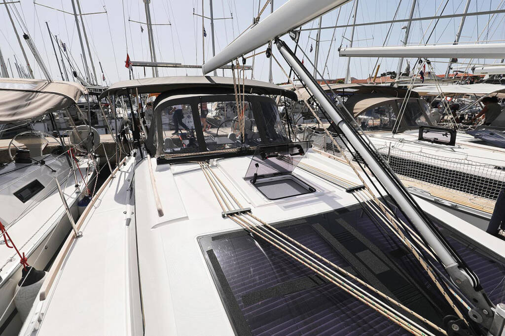 Segelyachten Dufour 382 GL Elyra