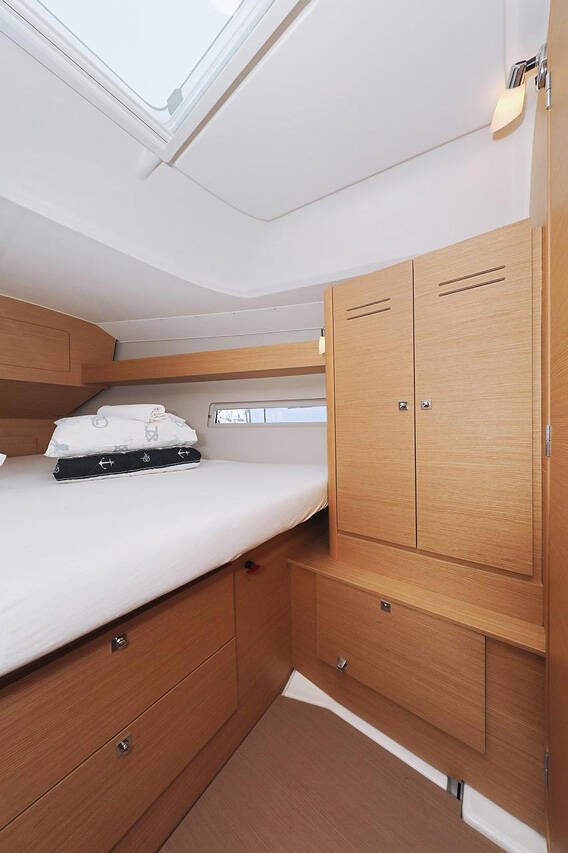 Segelyachten Dufour 382 GL Elyra