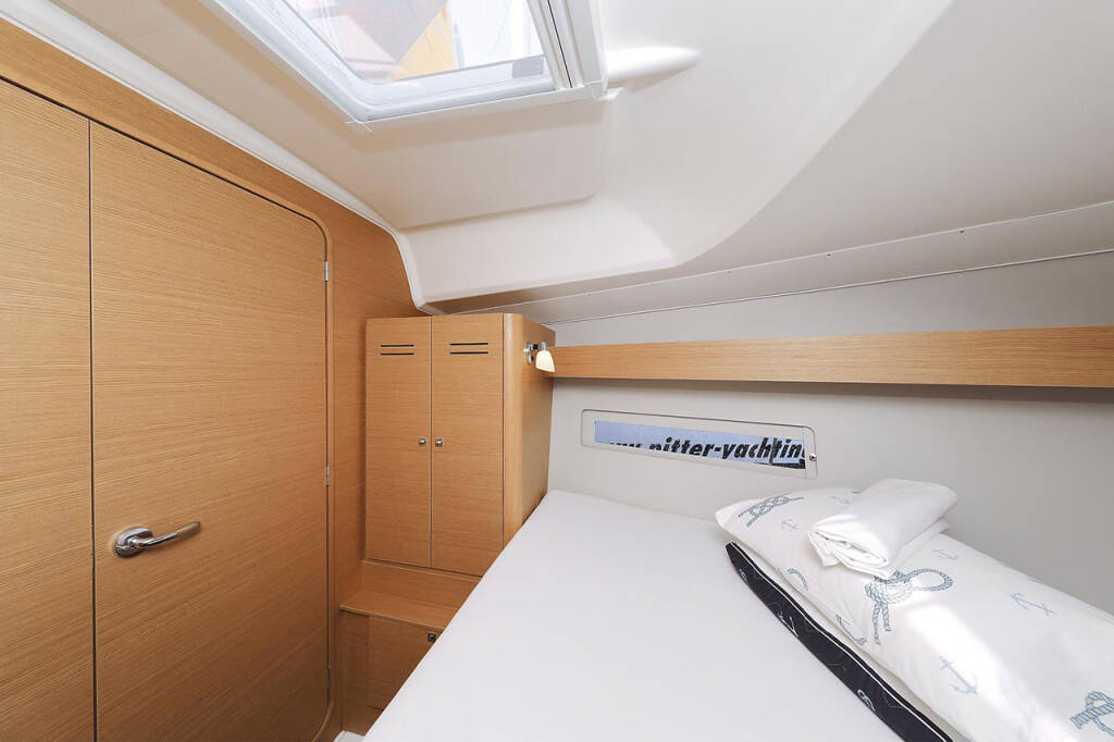 Segelyachten Dufour 382 GL Elyra