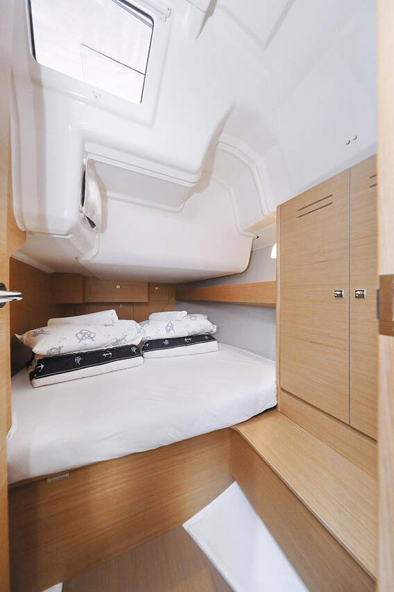 Segelyachten Dufour 382 GL Elyra