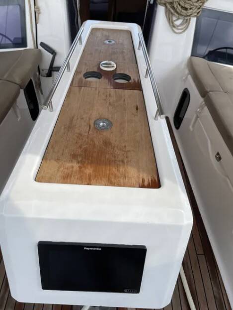 Sailing yacht Dufour 390 GL Souel