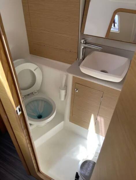 Sailing yacht Dufour 390 GL Souel