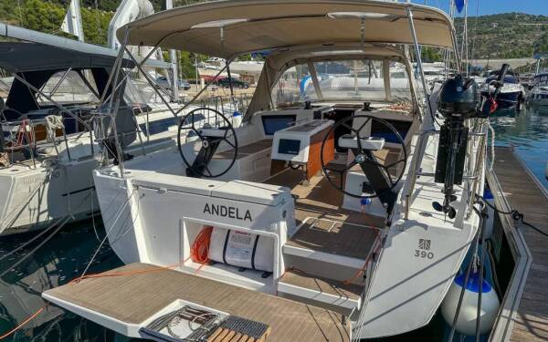 Dufour 390 GL Andela Marina Kremik, Primosten