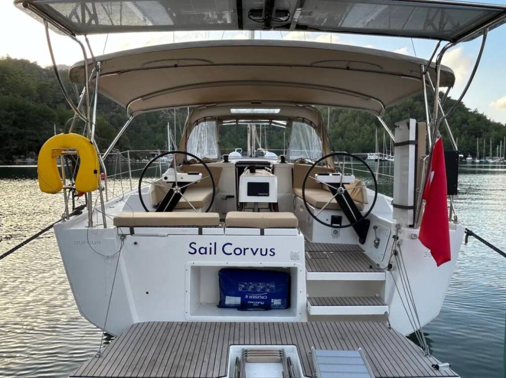 Segelyachten Dufour 390 GL Sail Corvus