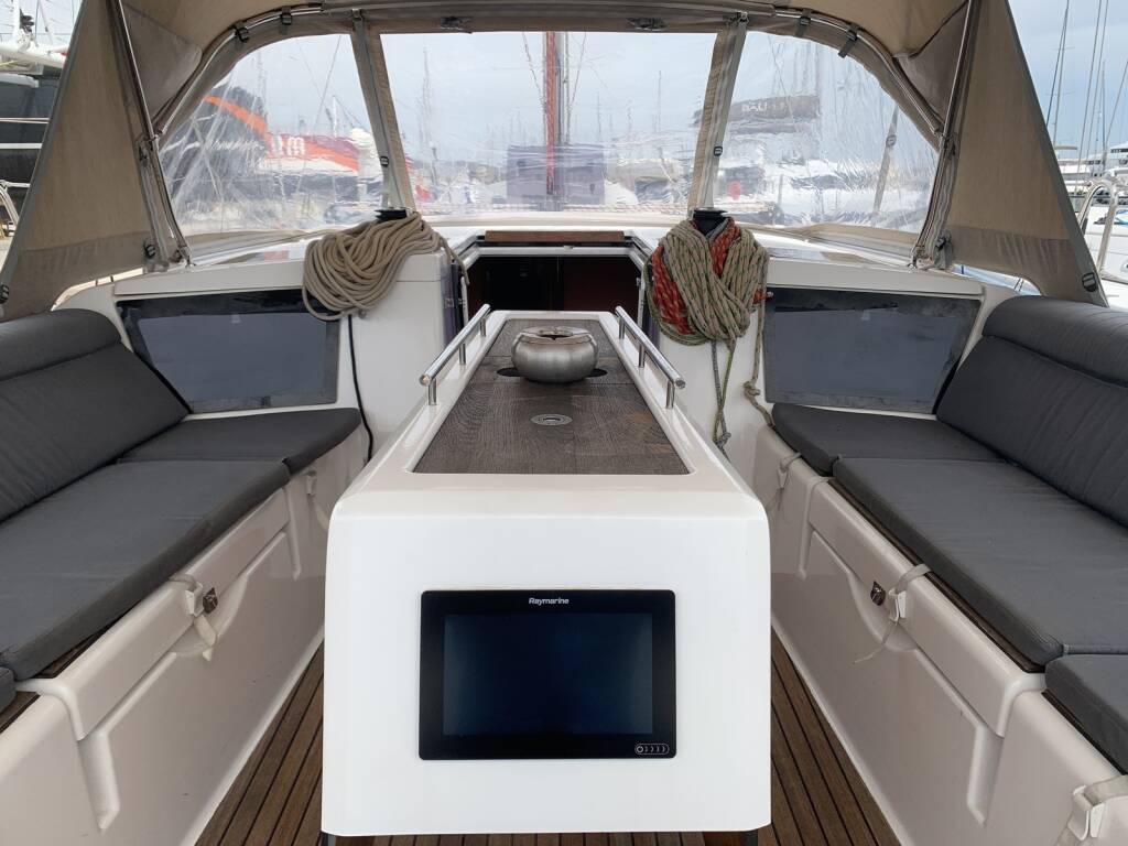 Segelyachten Dufour 390 GL Barracuda