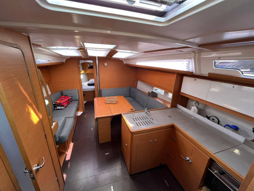 Sailing yacht Dufour 390 Bella I