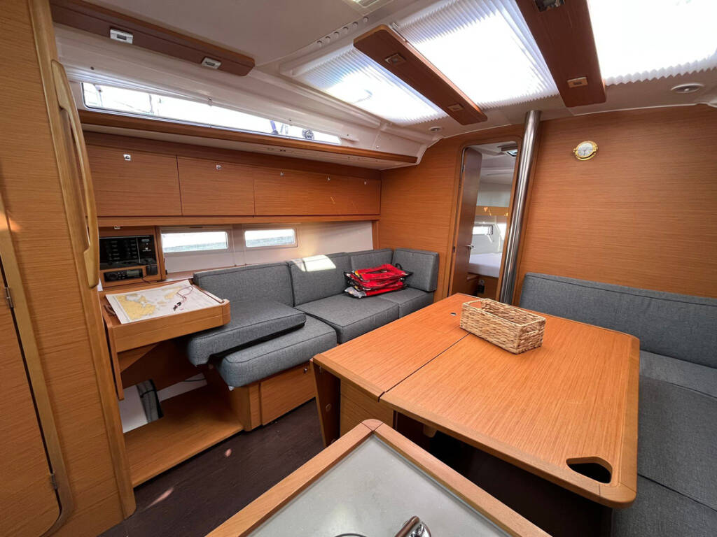 Sailing yacht Dufour 390 Bella I