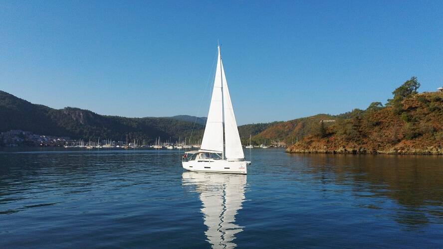 Segelyachten Dufour 390 La Luz