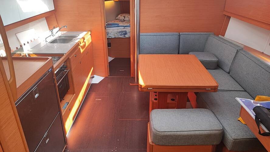 Segelyachten Dufour 390 La Luz