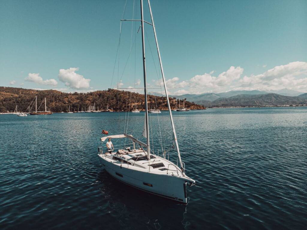 Segelyachten Dufour 390 Paris