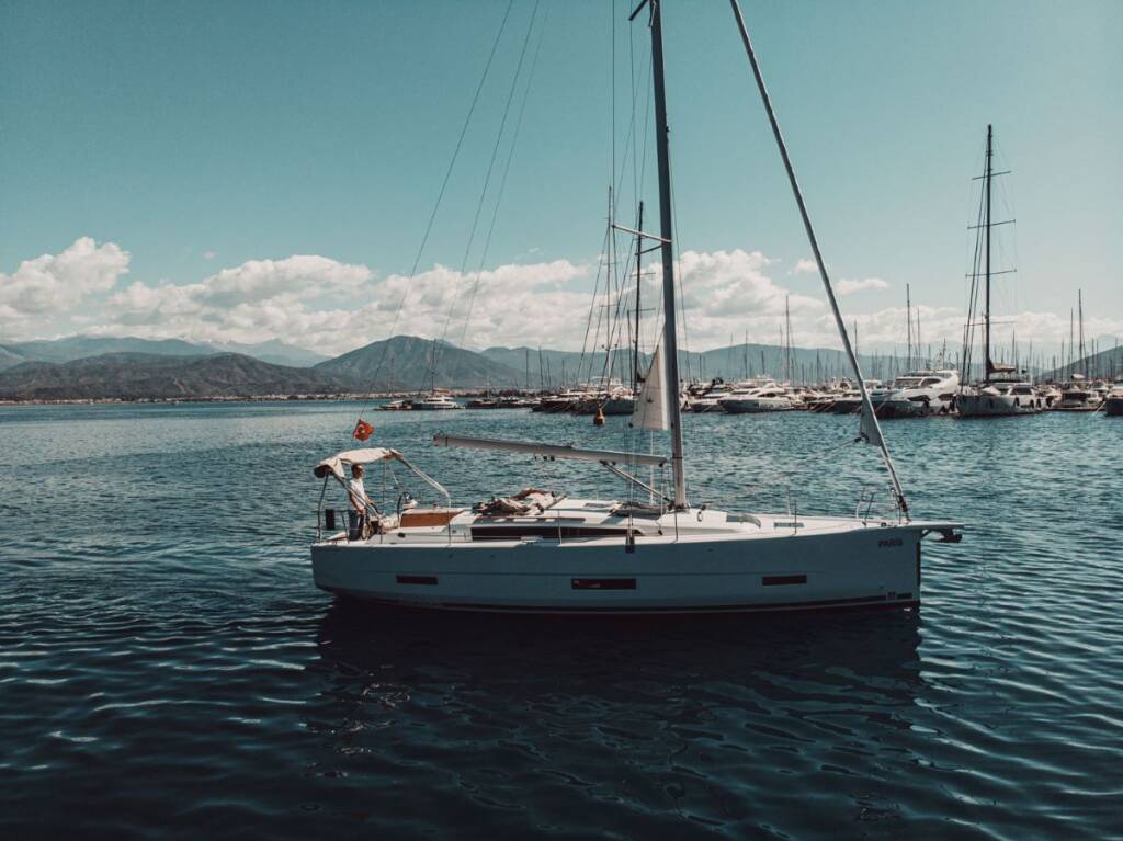 Segelyachten Dufour 390 Paris