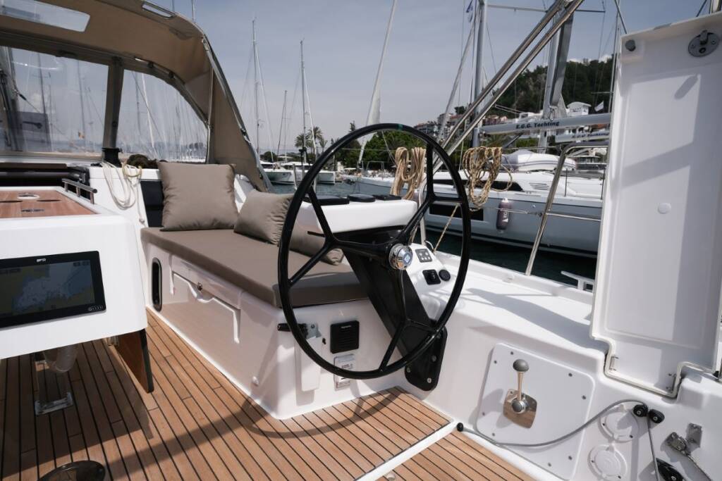 Segelyachten Dufour 390 Paris