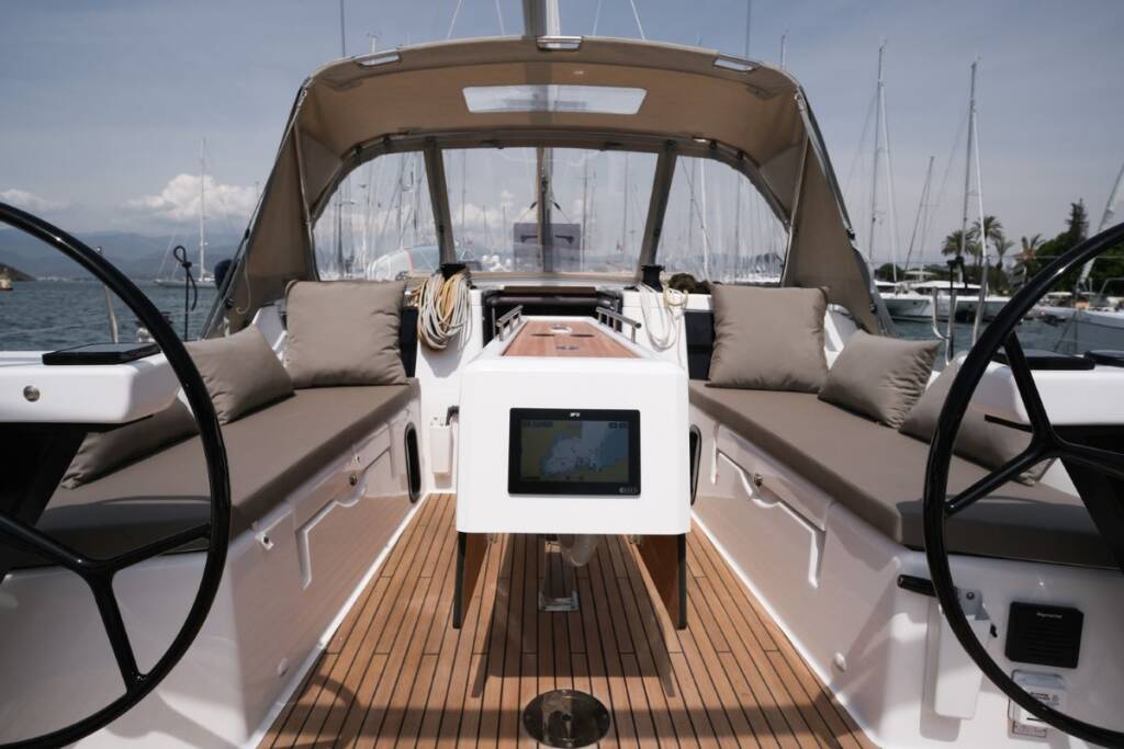 Segelyachten Dufour 390 Paris