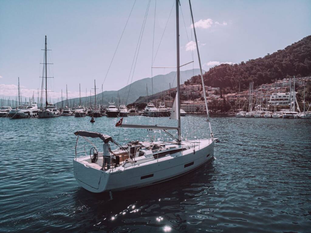 Segelyachten Dufour 390 Paris