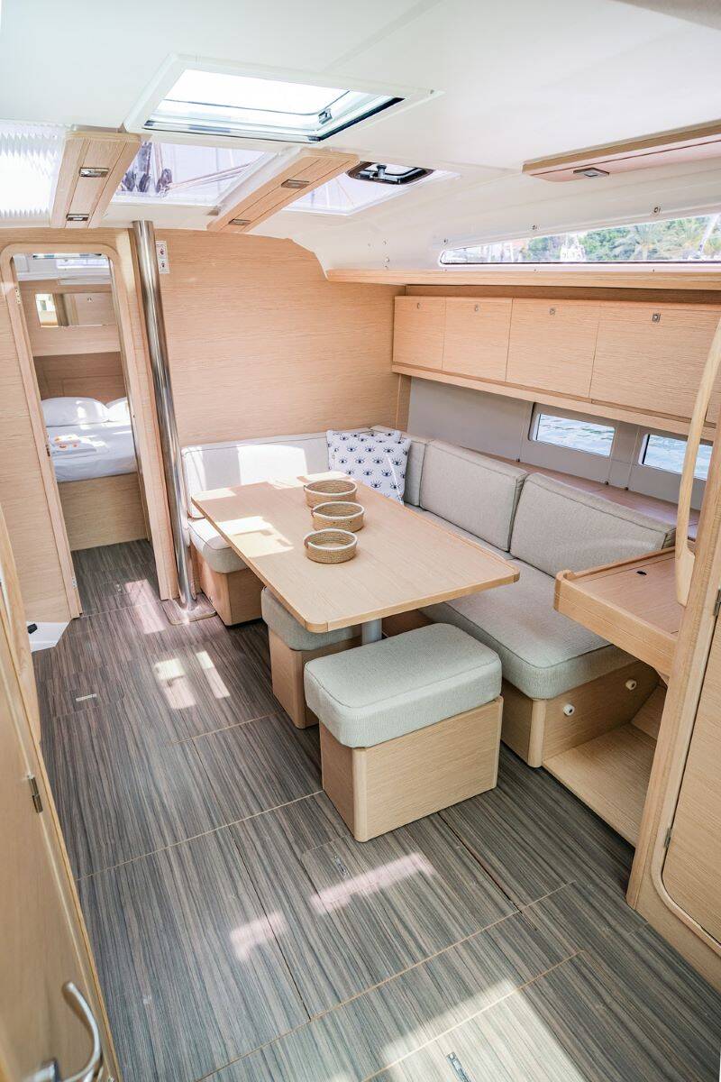 Segelyachten Dufour 390 Paris
