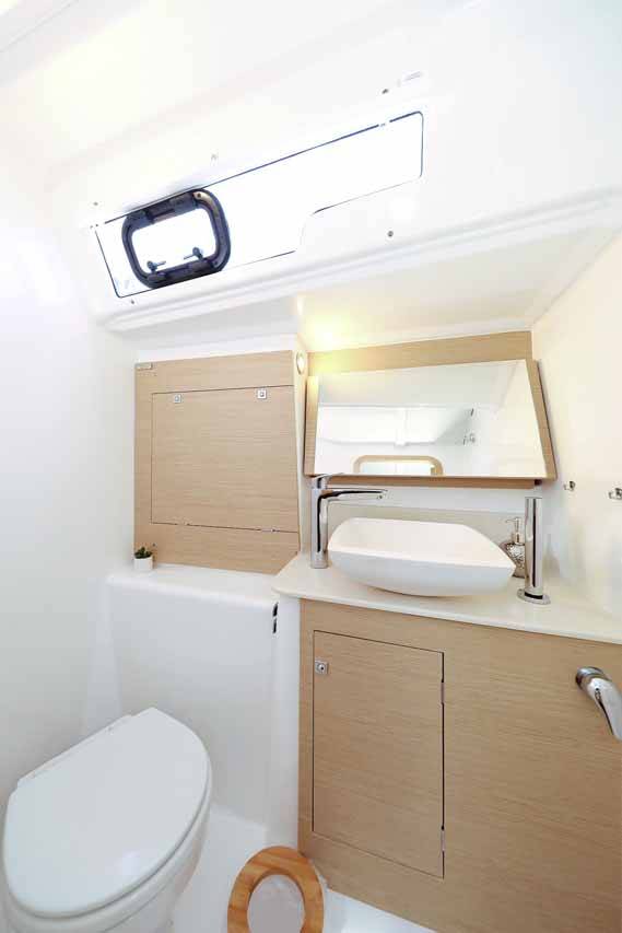 Sailing yacht Dufour 390 Free Spirit