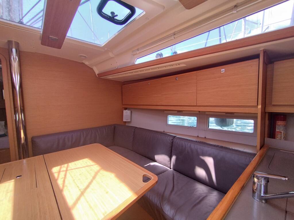 Segelyachten Dufour 390 Pixie