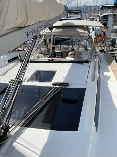 Segelyachten Dufour 390 Maestro