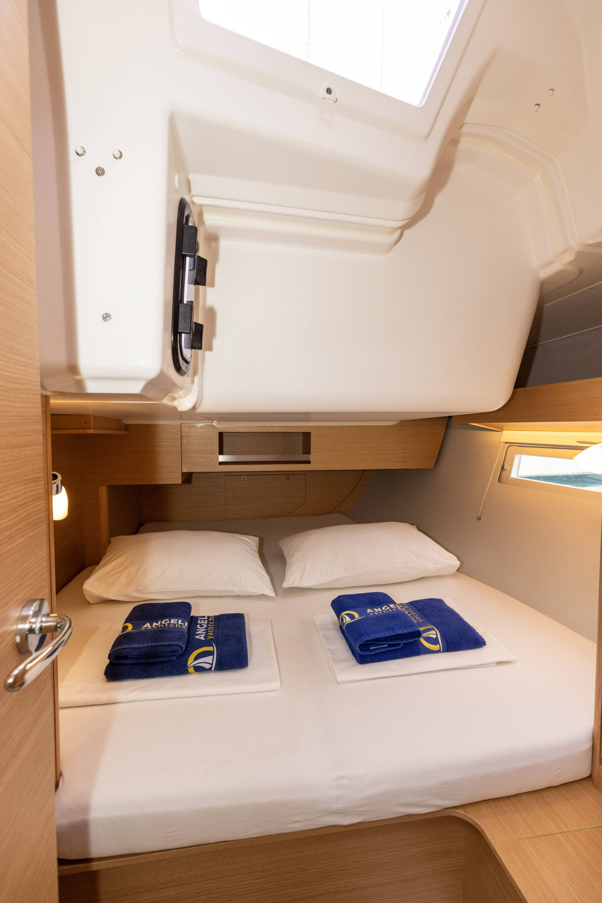 Sailing yacht Dufour 390 Olmato