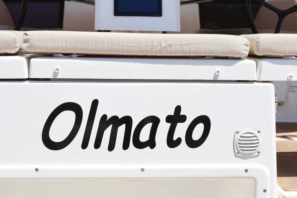 Sailing yacht Dufour 390 Olmato