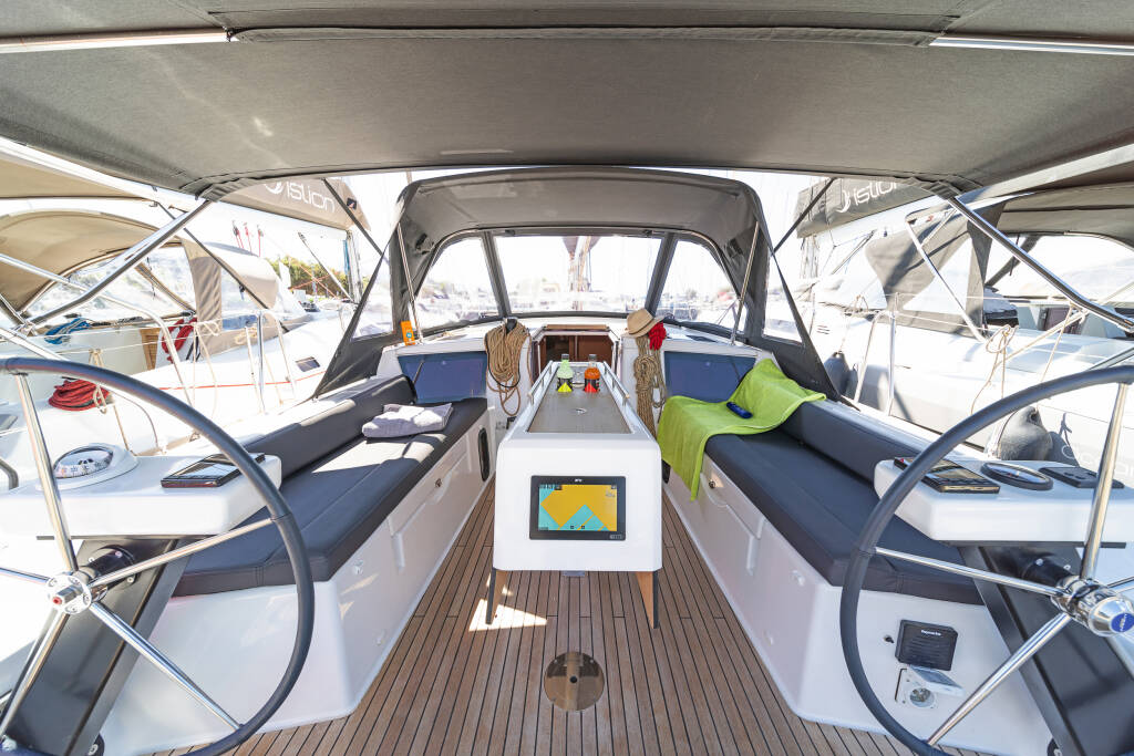 Segelyachten Dufour 390 Easy Living