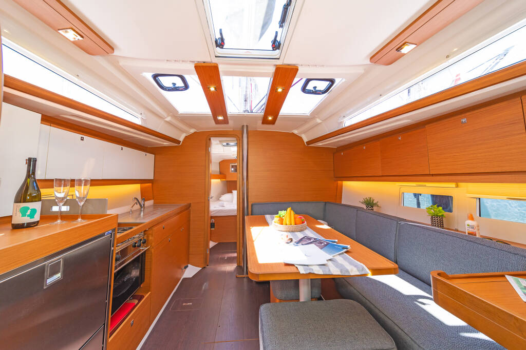 Segelyachten Dufour 390 Easy Living