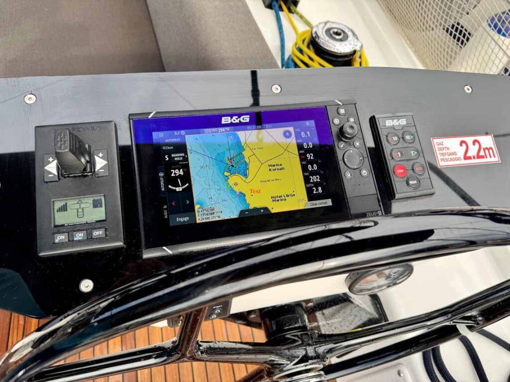 Sailing yacht Dufour 41 Performance Leni