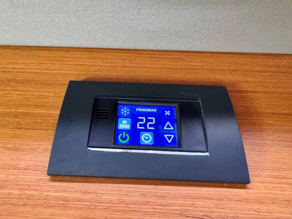 Sailing yacht Dufour 41 Performance Leni