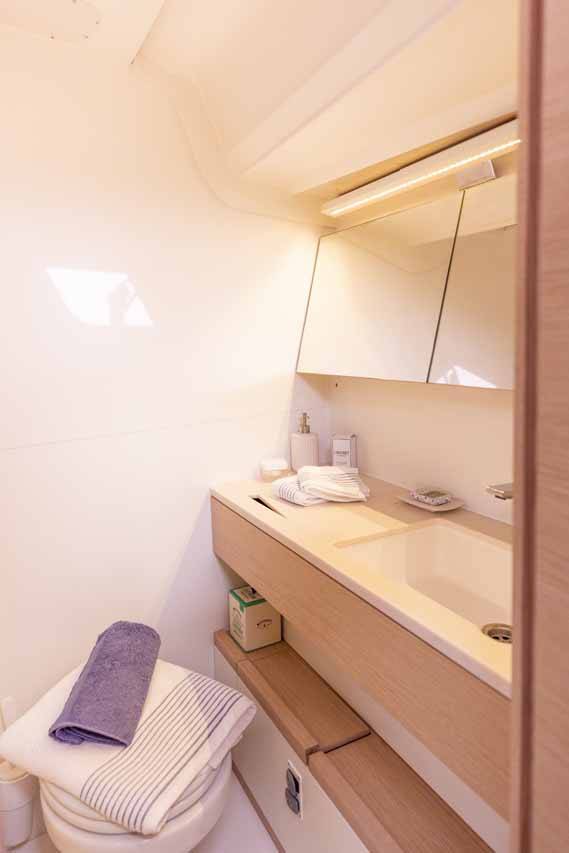 Sailing yacht Dufour 41 Performance Tabit