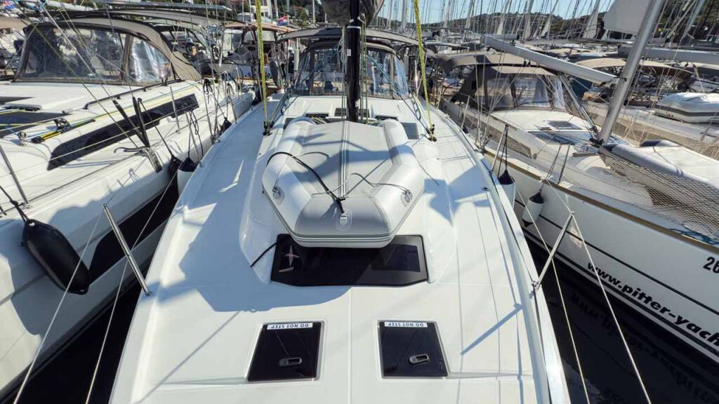 Segelyachten Dufour 41 Performance Nine to five