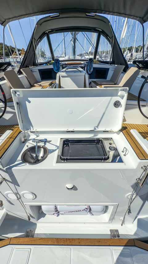 Segelyachten Dufour 41 Performance Nine to five
