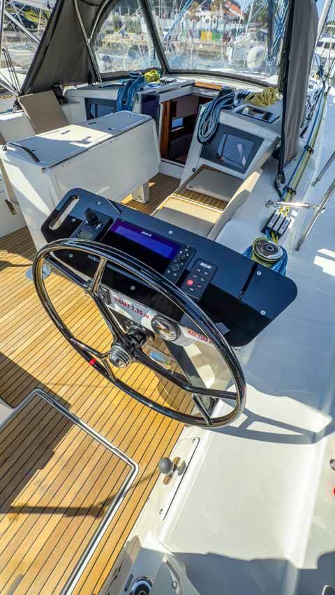 Segelyachten Dufour 41 Performance Nine to five