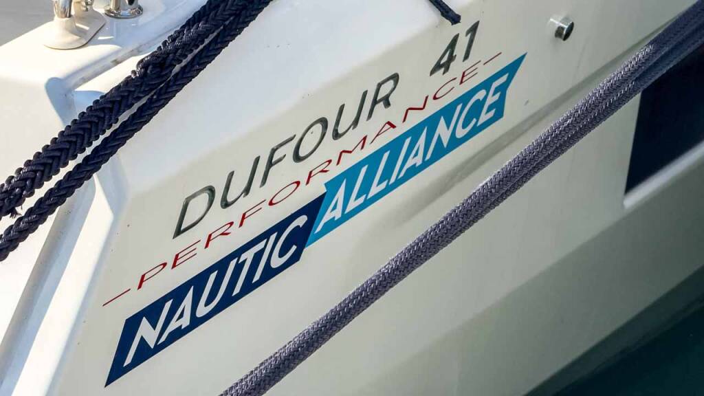 Segelyachten Dufour 41 Performance Nine to five
