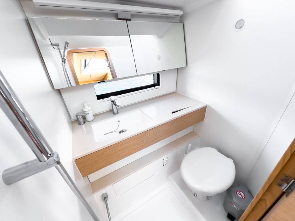 Sailing yacht Dufour 41 Los Angeles