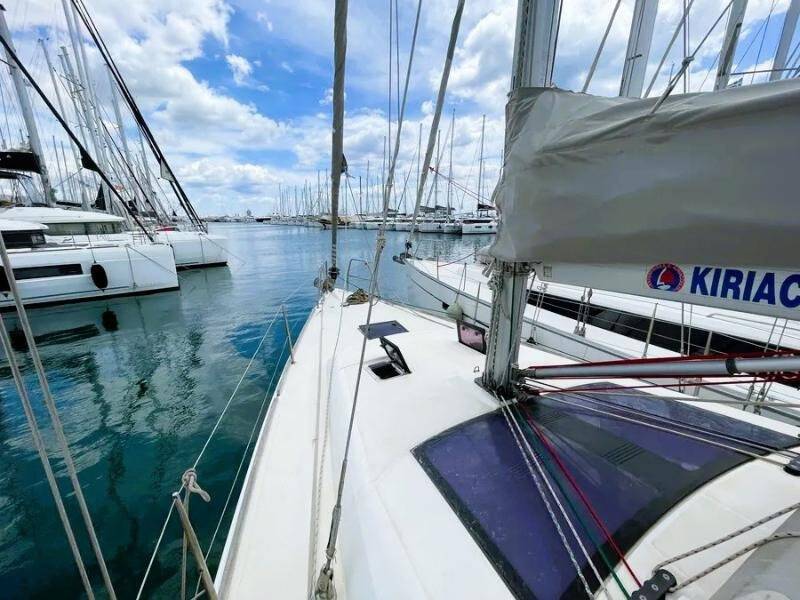 Sailing yacht Dufour 410 GL Freedom