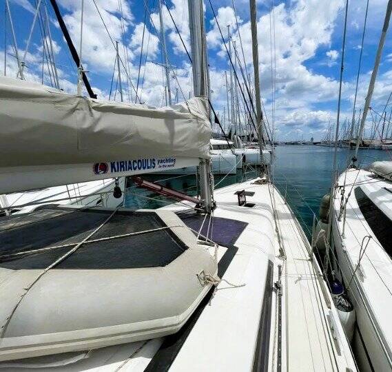 Sailing yacht Dufour 410 GL Freedom