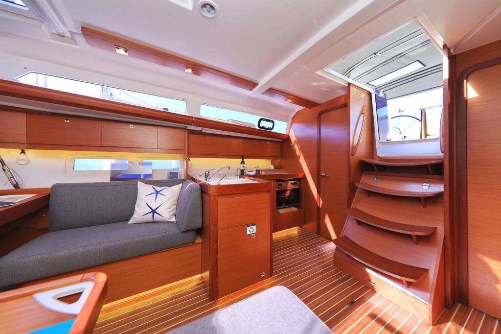 Sailing yacht Dufour 412 GL My Affair