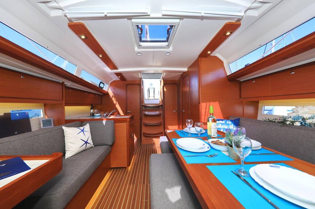 Sailing yacht Dufour 412 GL My Affair