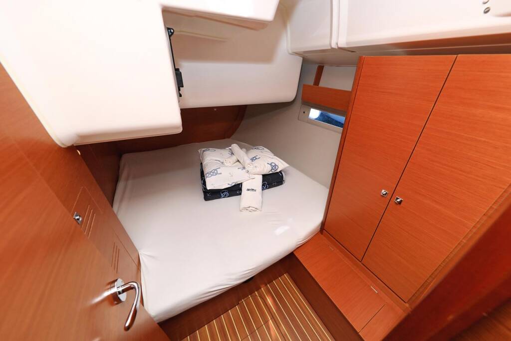 Sailing yacht Dufour 412 GL My Affair