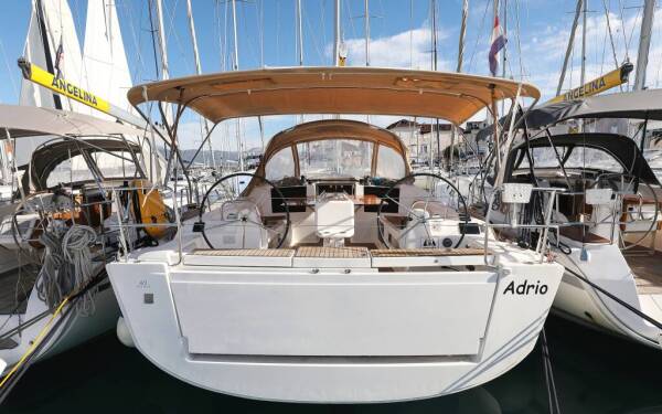 Dufour 412 GL Adrio