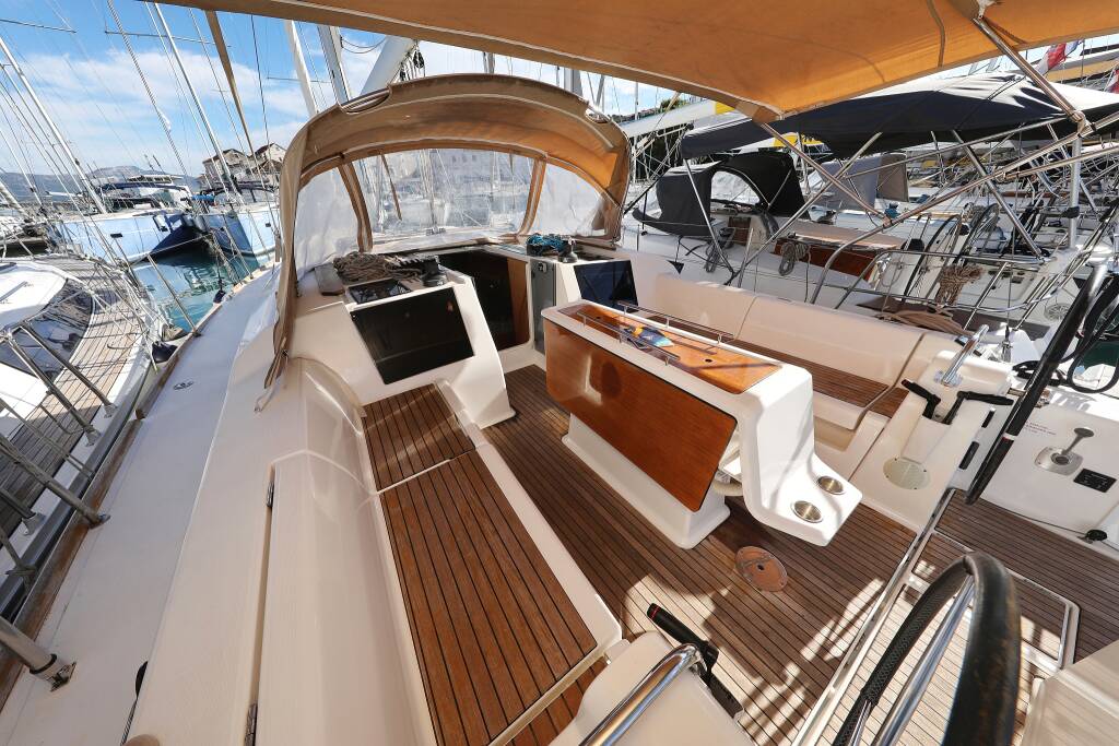 Sailing yacht Dufour 412 GL Alabama